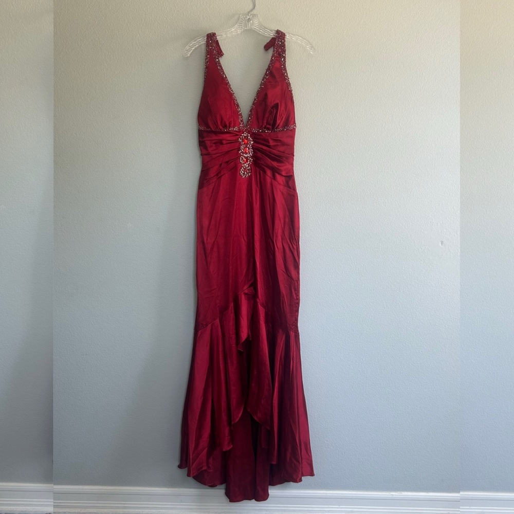 Neblon Red Prom Gown Plunge Neckline Sleeveless